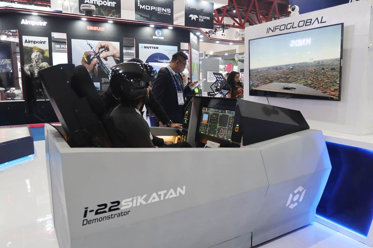 i-22 Sikatan Demonstrator